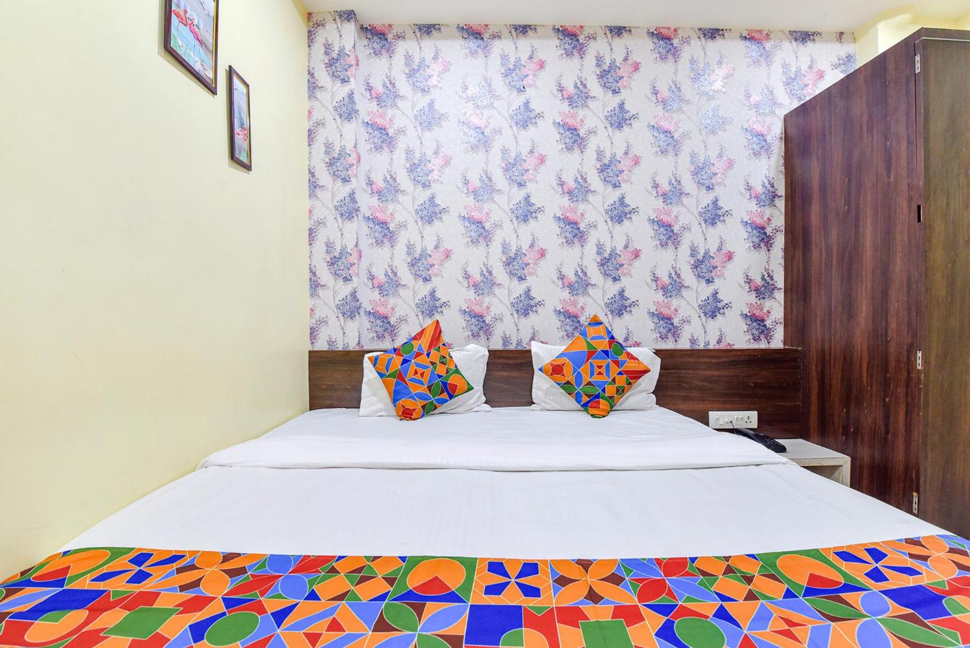 Hotel Fabexpress A2 And Restro à Indore Extérieur photo